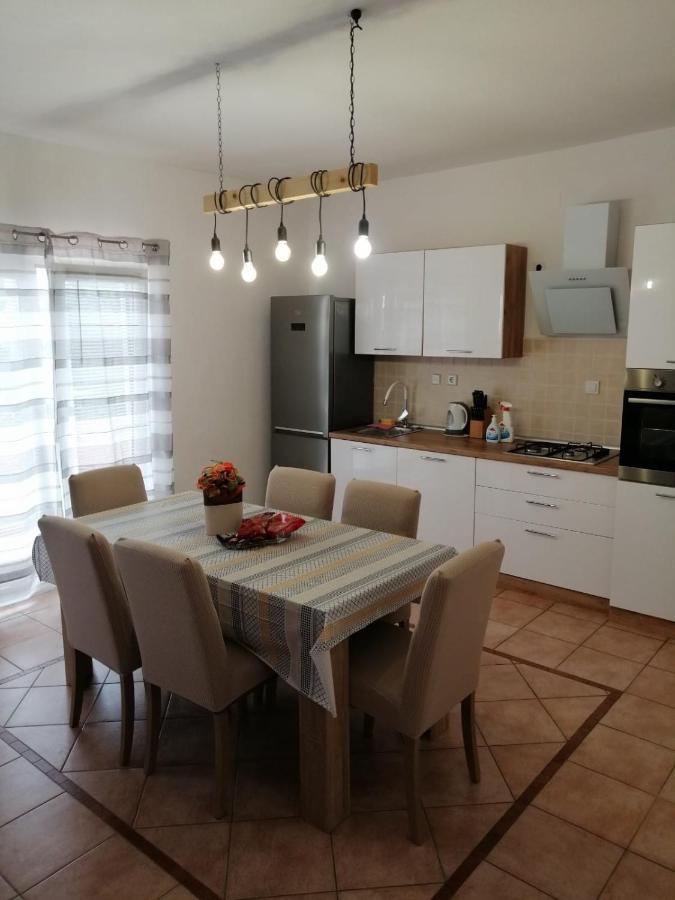 Apartamento Deny Žaborić Exterior foto