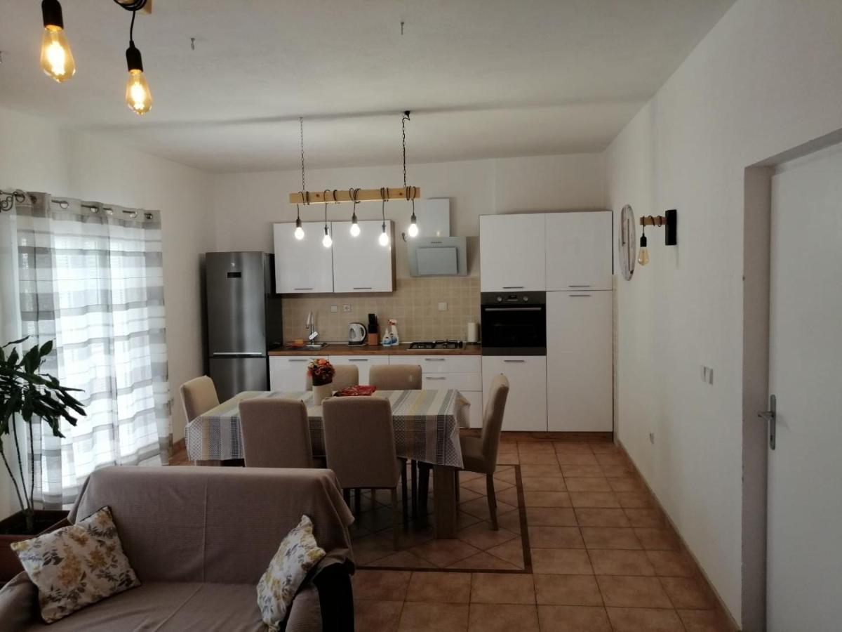 Apartamento Deny Žaborić Exterior foto